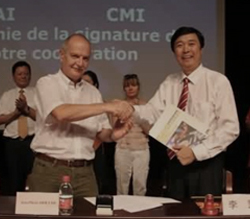 2006年,北音与法国国际音乐学院举行合作办学签约仪式。