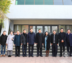 美国兰森音乐国际公司董事简应(Jane Ying)女士一行来访北京现代音乐研修学院开展项目交流。